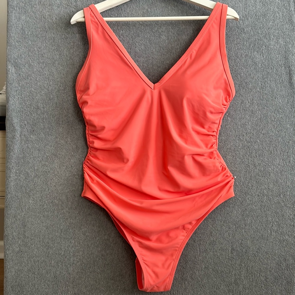 NEW Kona Sol Swim One-Piece Swimsuit 18W Coral